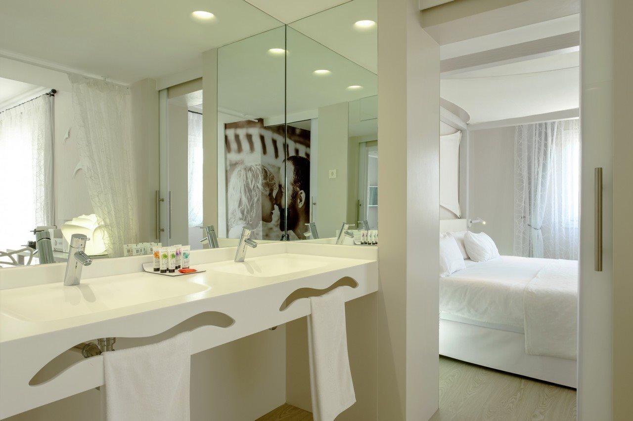 Blanco Hotel Formentera Es Pujols Exterior foto