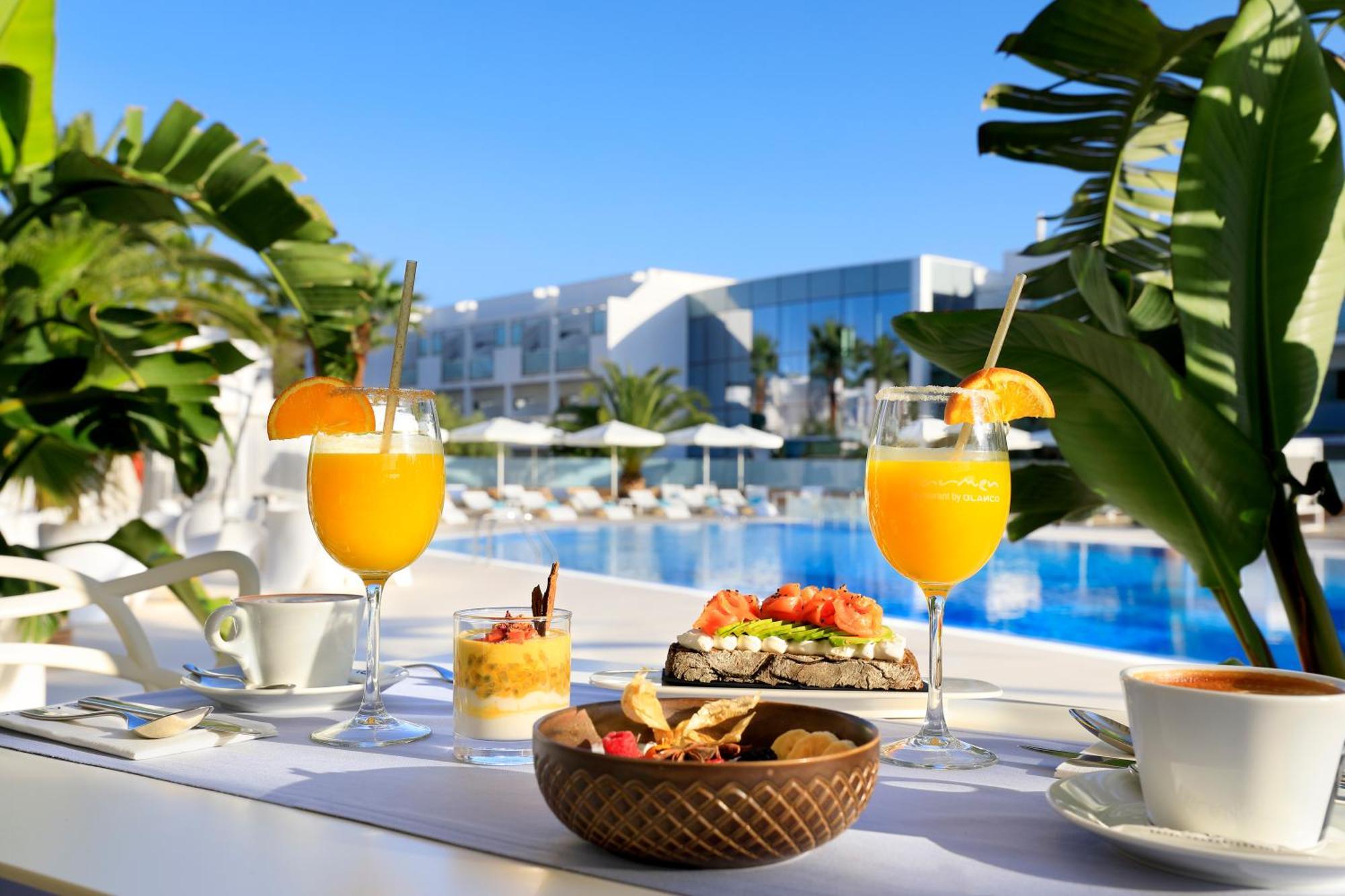 Blanco Hotel Formentera Es Pujols Exterior foto